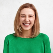 Fogimplantátum és divat – a mosoly ma már ugyanolyan stíluselem, mint az öltözködés – dentalangels.hu Fogimplantátum és divat – a mosoly ma már ugyanolyan stíluselem, mint az öltözködés - dentalangels.hu